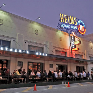Hip Bar Food Drink Hotspot